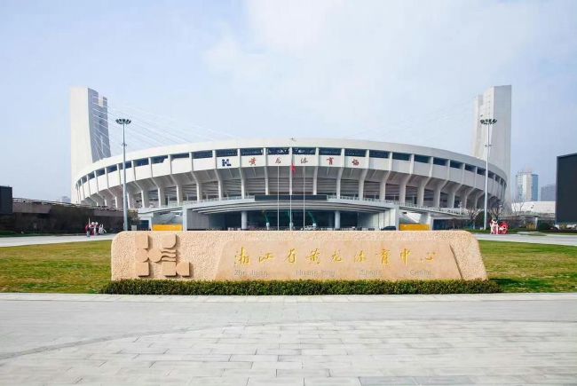 又黄又爽又无遮拦