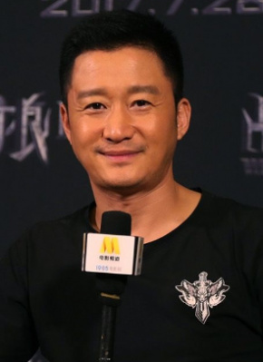 午夜免费看视频